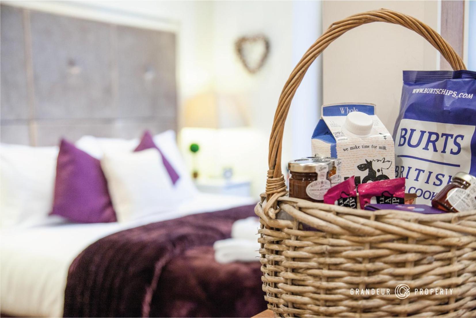 Treetop Suite By Grandeur Property บอร์นมัธ ภายนอก รูปภาพ